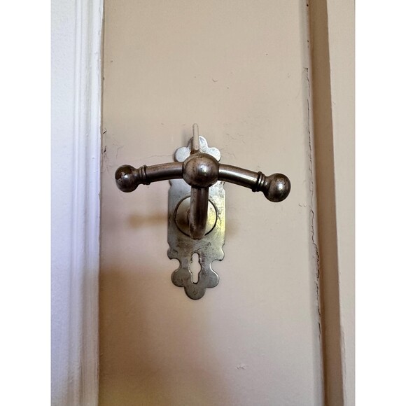 Vintage French bathroom accessories: sponge and soap holder, towel hook. - Picture 2 of 5